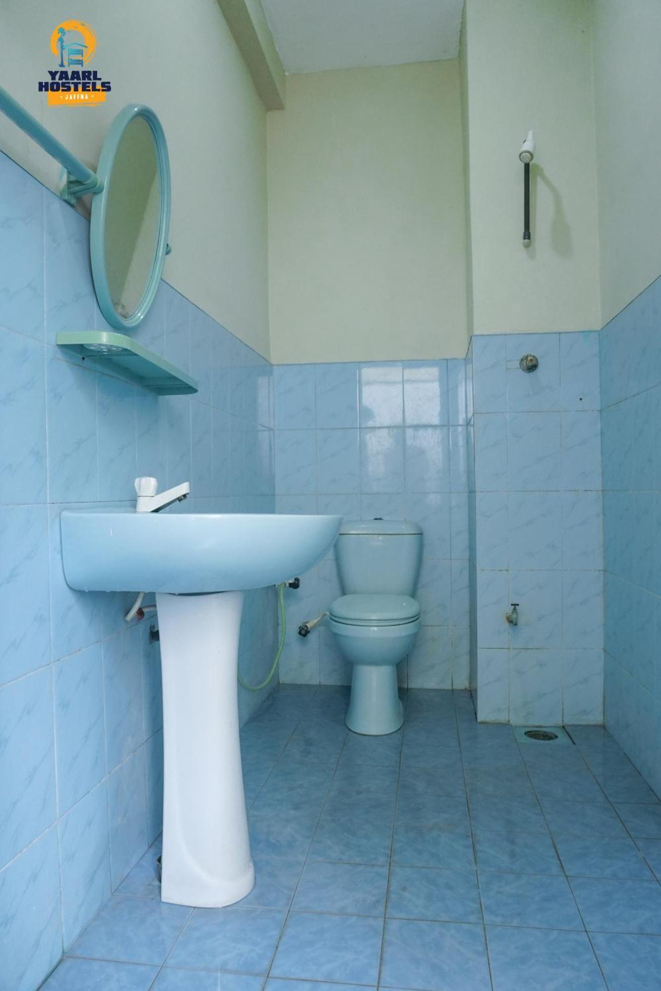 Yaarl Hostels Jaffna Room photo